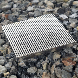 Kaufen Sie Edelstahlkeil-Drahtgitter aus China